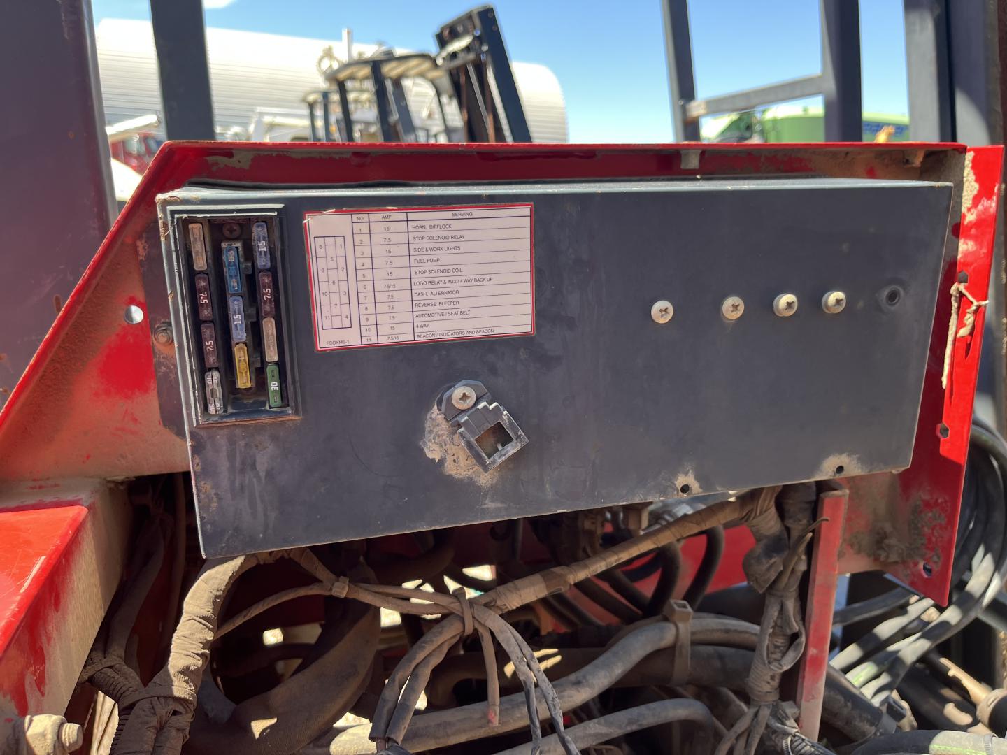 ./imagenes/INVOICE/2019/17435/MONTACARGAS MOFFETT M5500 (12).JPG